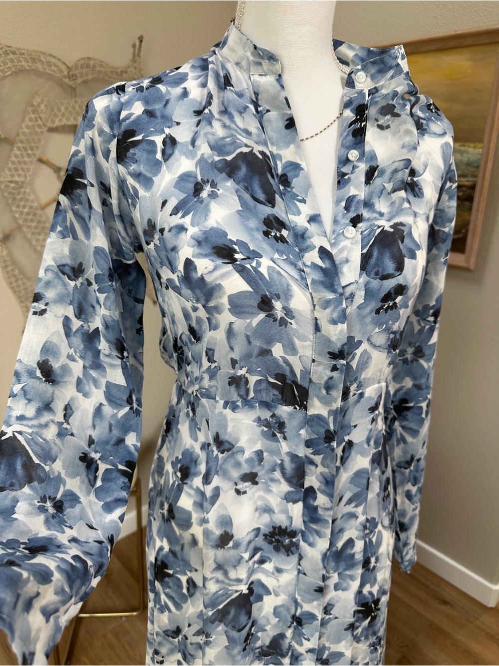 Bella Dahl midi maxi navy and white floral print lightweight shirt dress - Picture 3 of 11